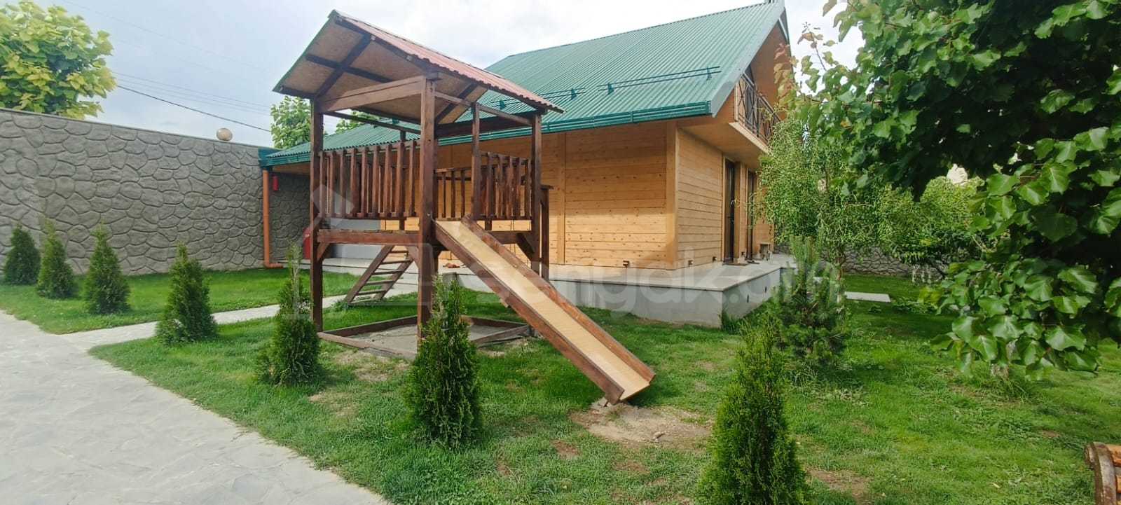 6 Սենյականոց Ամառանոց, 200քմ, Կահավորված, Լողավազանով, Ավտոտնակով