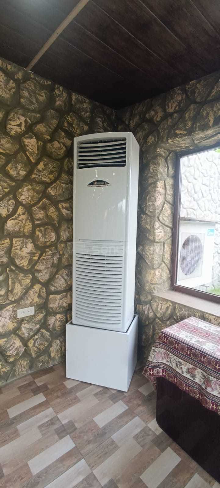 6 Սենյականոց Ամառանոց, 200քմ, Կահավորված, Լողավազանով, Ավտոտնակով