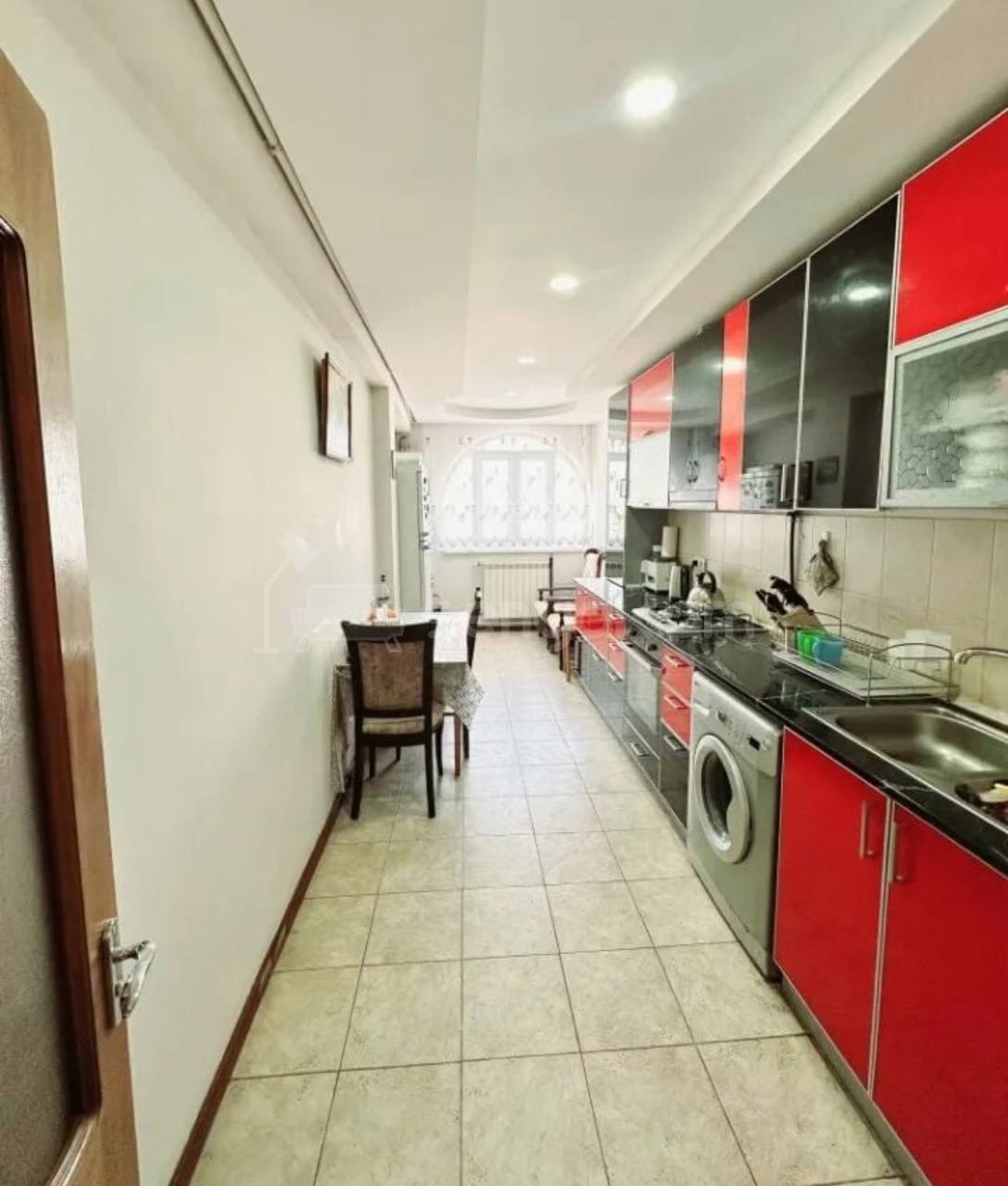 3 Սենյականոց Բնակարան, 81քմ, 13/16 հարկ, Կապիտալ Վերանորոգված