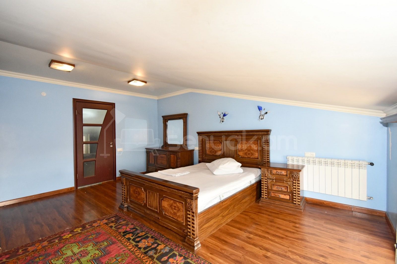 5 Սենյականոց Շքեղ Առանձնատուն, 200քմ, Կահավորված, Լողավազանով, Ավտոտնակով