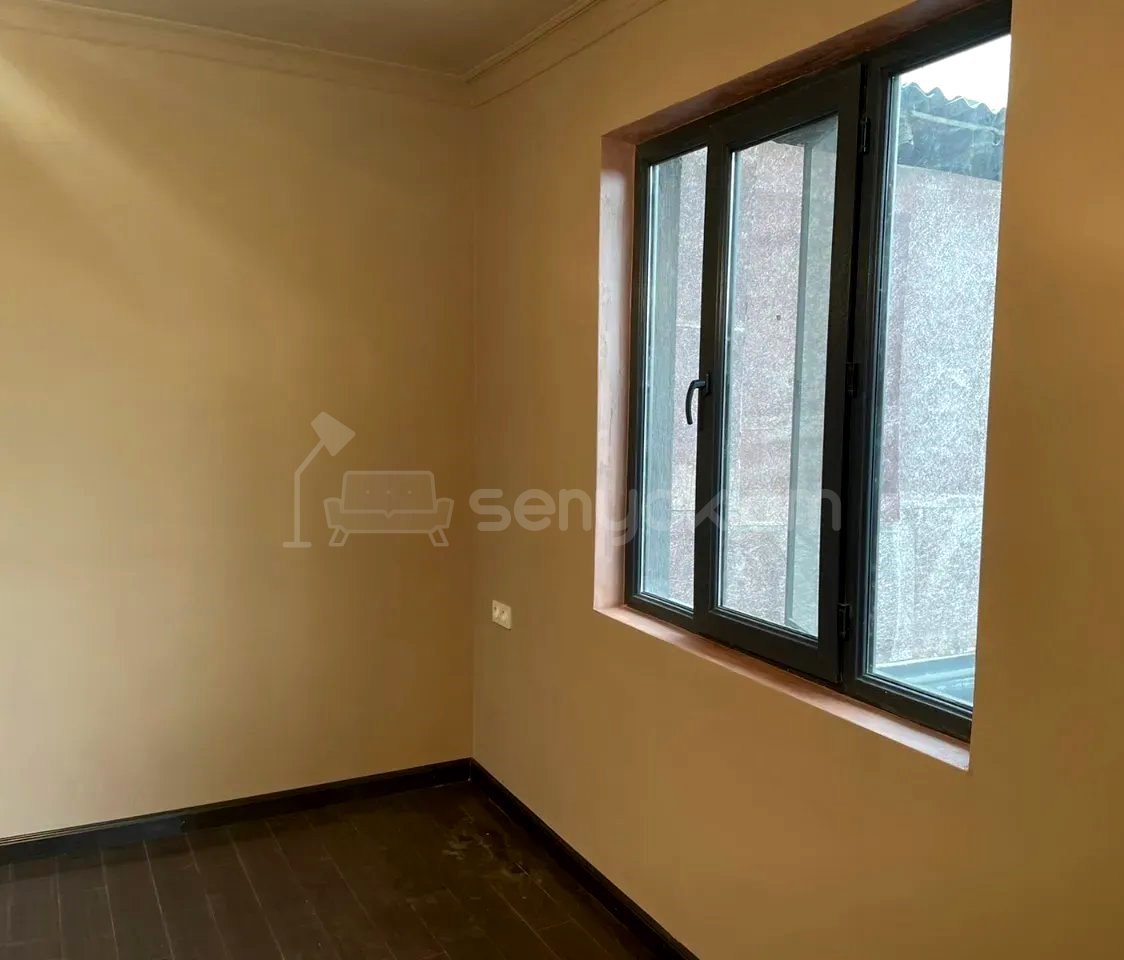 3 Սենյականոց Սեփական Տուն, 130քմ, Կապիտալ Վերանորոգված, Ավտոտնակով