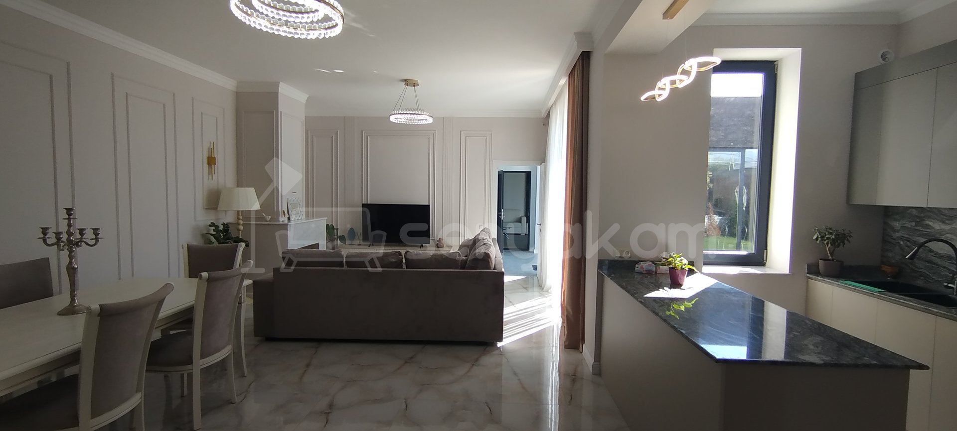 6 Սենյականոց Նորակառույց Շքեղ Առանձնատուն, 200քմ, Կահավորված, Լողավազանով, Ավտոտնակով