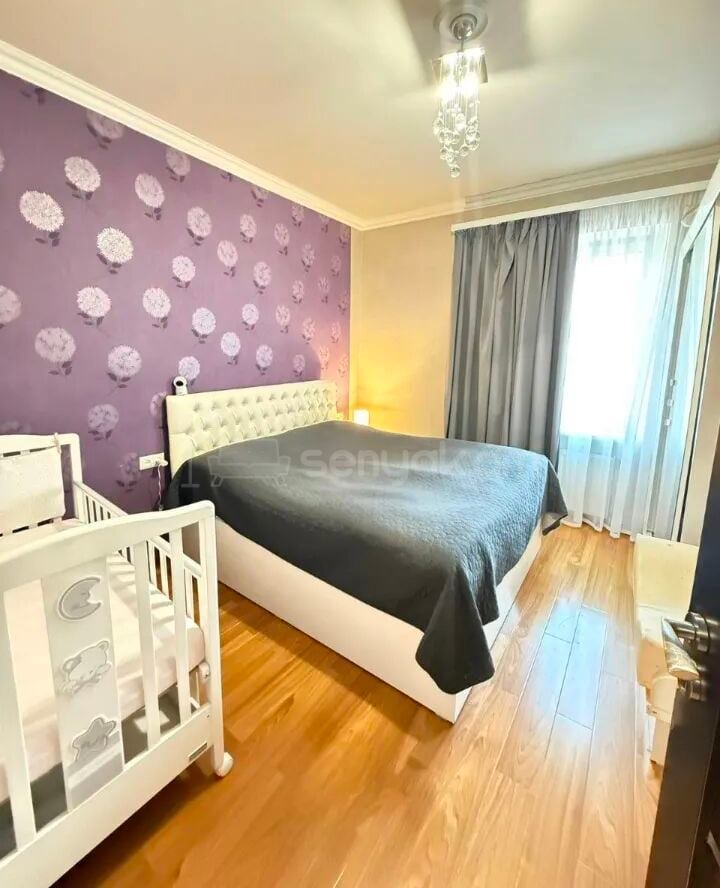 3 Սենյականոց Բնակարան Քարե Շենքում, 80քմ, 5/5 հարկ, Կապիտալ Վերանորոգված