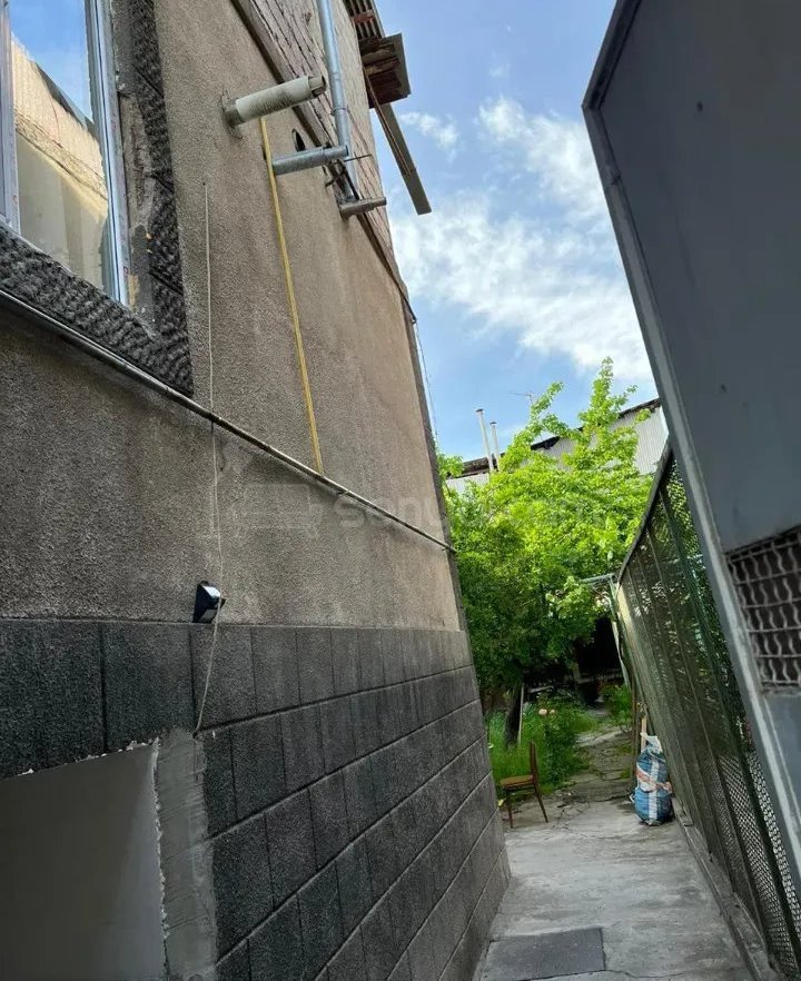 8 Սենյականոց Սեփական Տուն, 370քմ, Կապիտալ Վերանորոգված, Ավտոտնակով