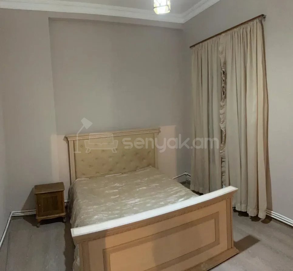 8 Սենյականոց Սեփական Տուն, 370քմ, Կապիտալ Վերանորոգված, Ավտոտնակով