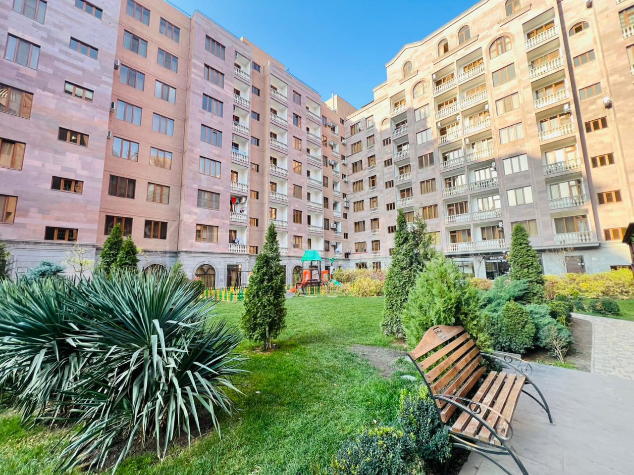 3 Սենյականոց Բնակարան Նորակառույցում, 88քմ, 5/8 հարկ, Կապիտալ Վերանորոգված, Կահավորված