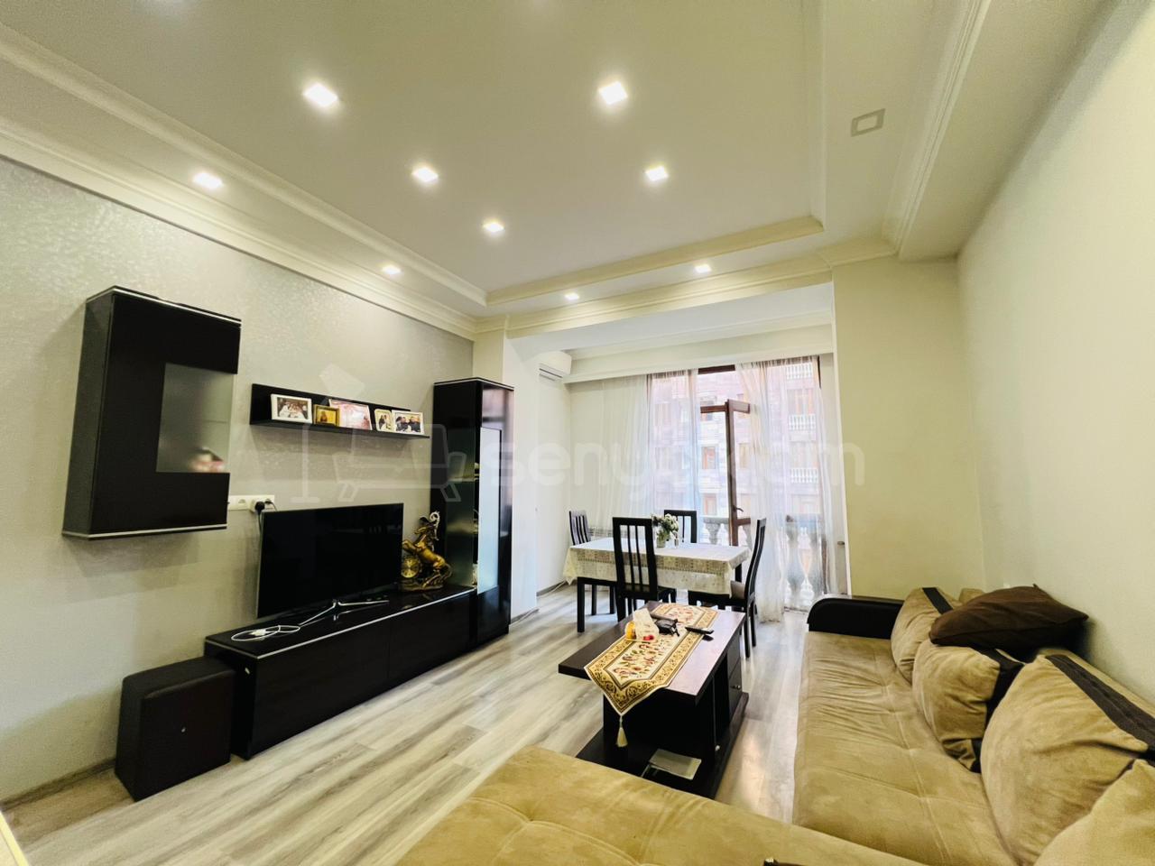 3 Սենյականոց Բնակարան Նորակառույցում, 88քմ, 5/8 հարկ, Կապիտալ Վերանորոգված, Կահավորված