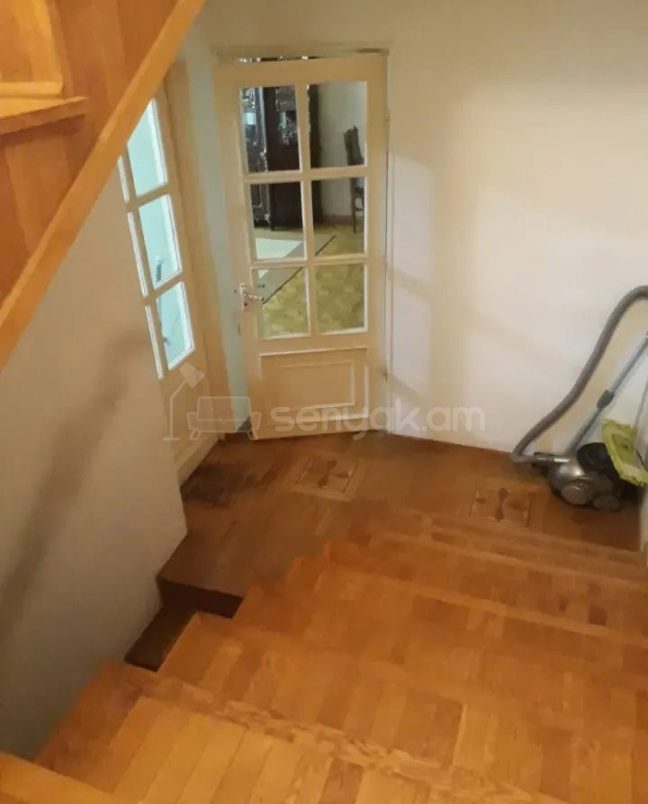 6 Սենյականոց Սեփական Տուն, 290քմ, Կապիտալ Վերանորոգված, Ավտոտնակով