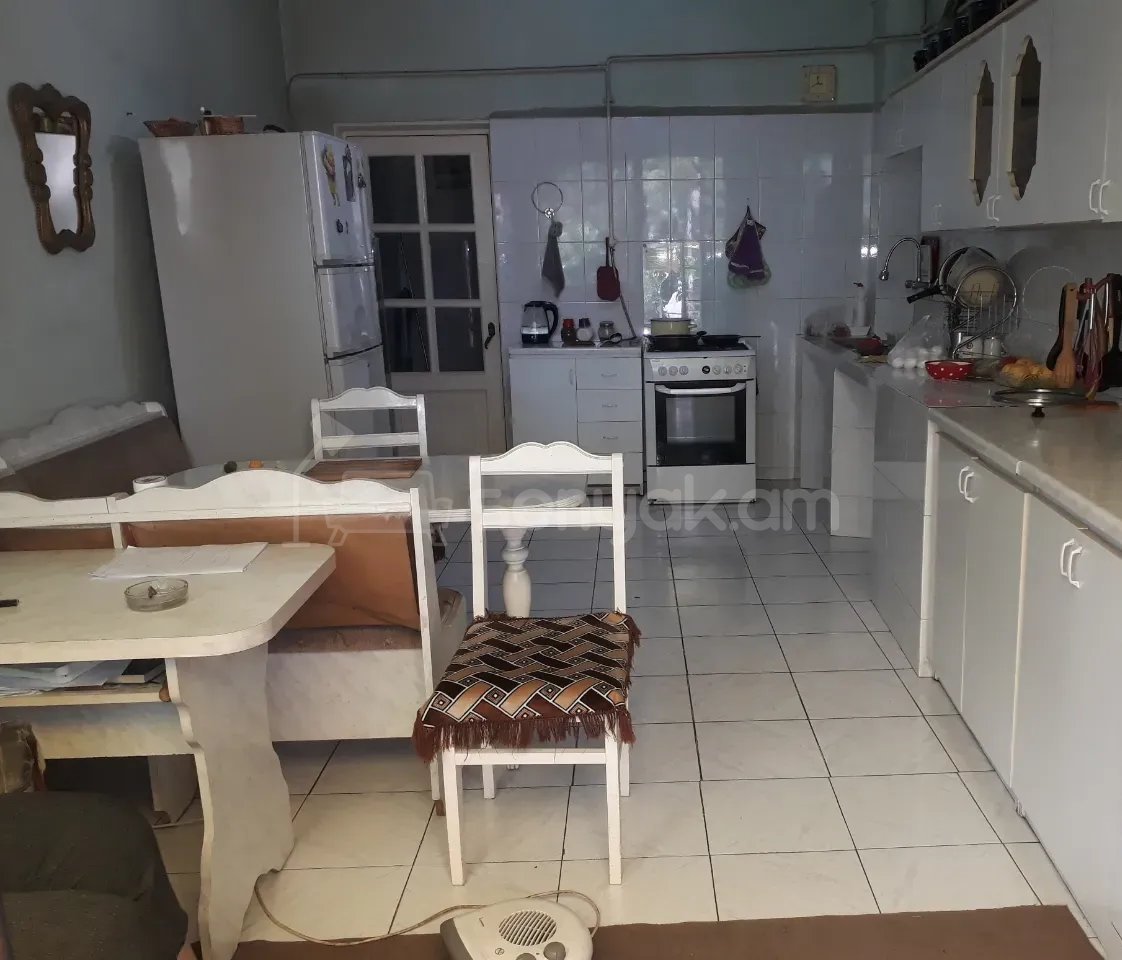 6 Սենյականոց Սեփական Տուն, 290քմ, Կապիտալ Վերանորոգված, Ավտոտնակով