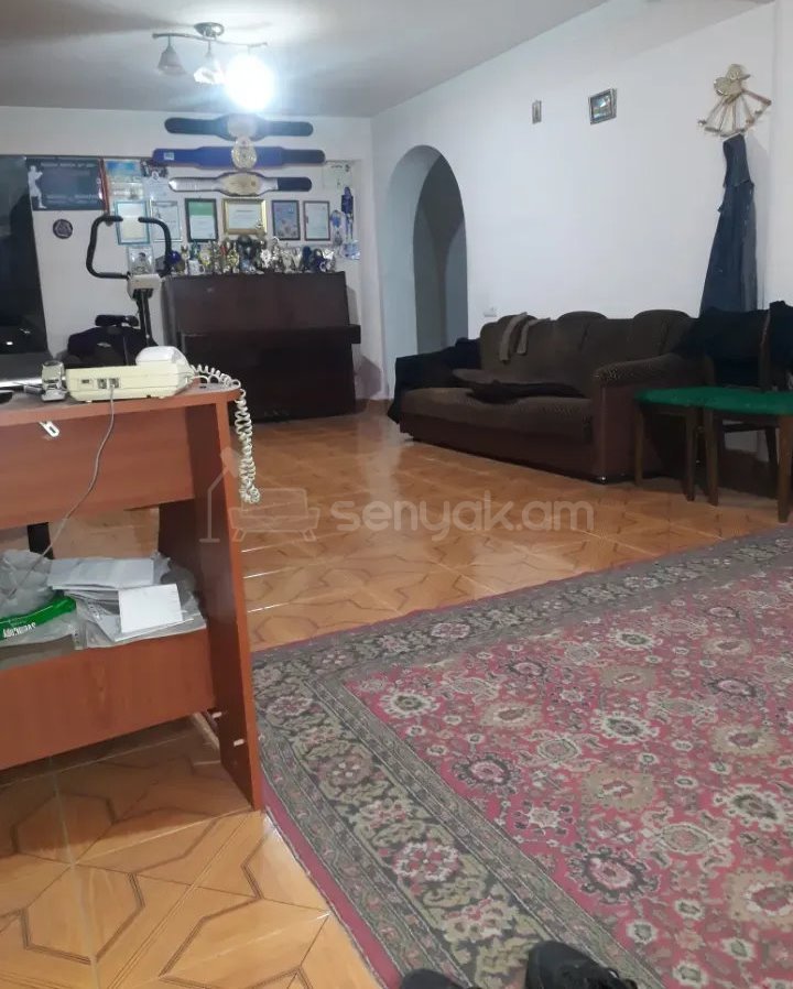 6 Սենյականոց Սեփական Տուն, 290քմ, Կապիտալ Վերանորոգված, Ավտոտնակով