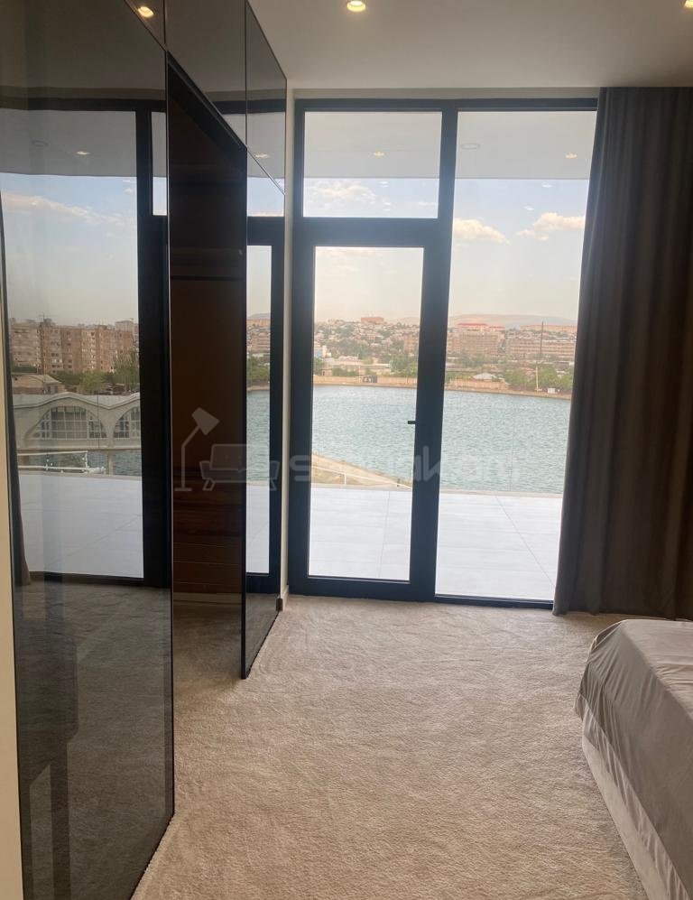 5 Սենյականոց Շքեղ Առանձնատուն, 200քմ, Լողավազանով