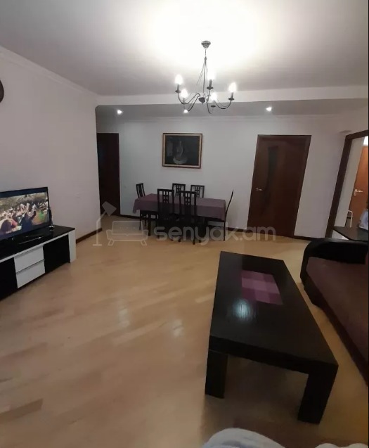 4 Սենյականոց Բնակարան, 75քմ, 9/13 հարկ, Կապիտալ Վերանորոգված