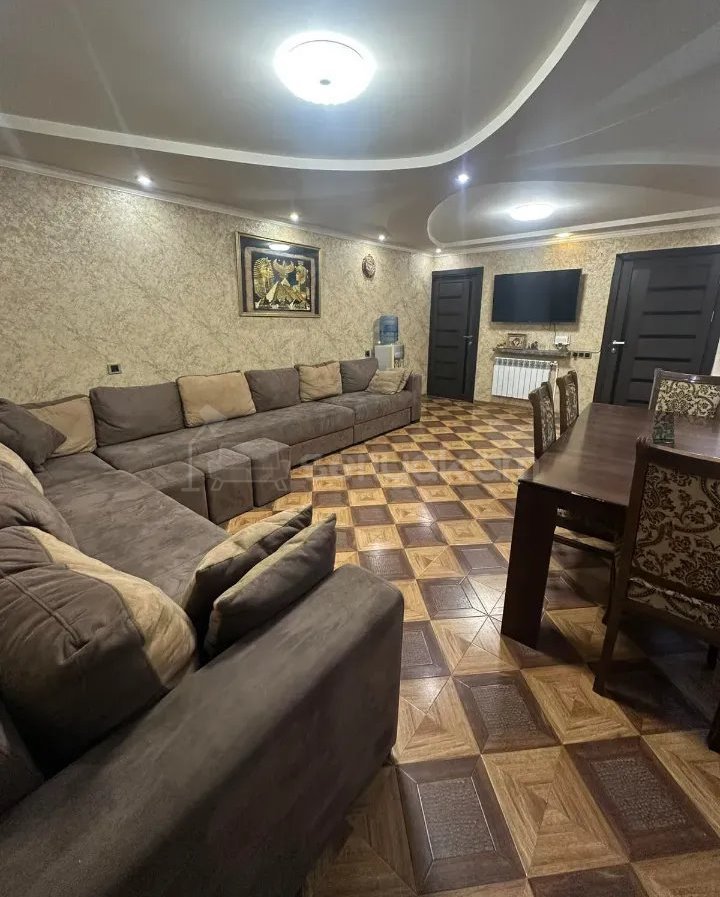 5 Սենյականոց Սեփական Տուն, 200քմ, Կապիտալ Վերանորոգված