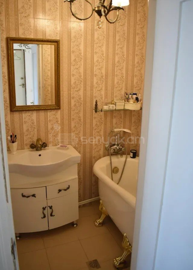 3 Սենյականոց Բնակարան, 73քմ, 6/9 հարկ, Կապիտալ Վերանորոգված