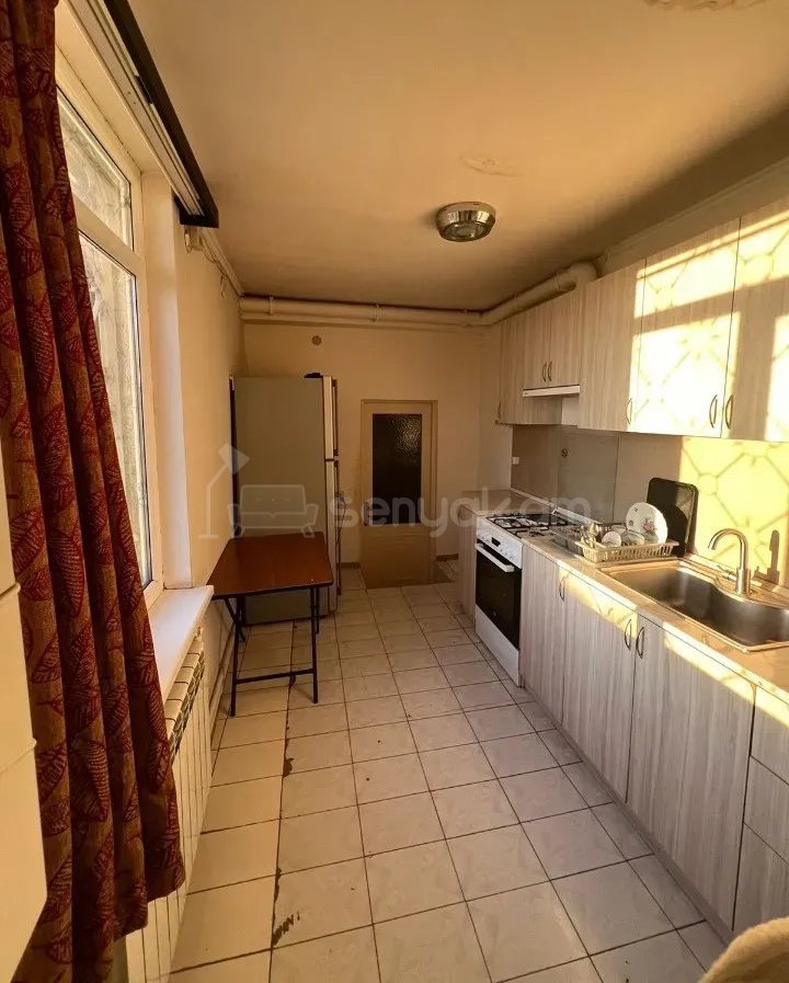 4 Սենյականոց Սեփական Տուն, 183քմ, Կապիտալ Վերանորոգված, Ավտոտնակով