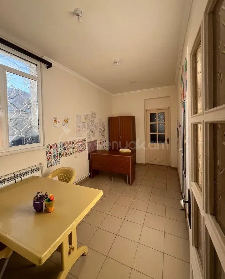 4 Սենյականոց Սեփական Տուն, 183քմ, Կապիտալ Վերանորոգված, Ավտոտնակով