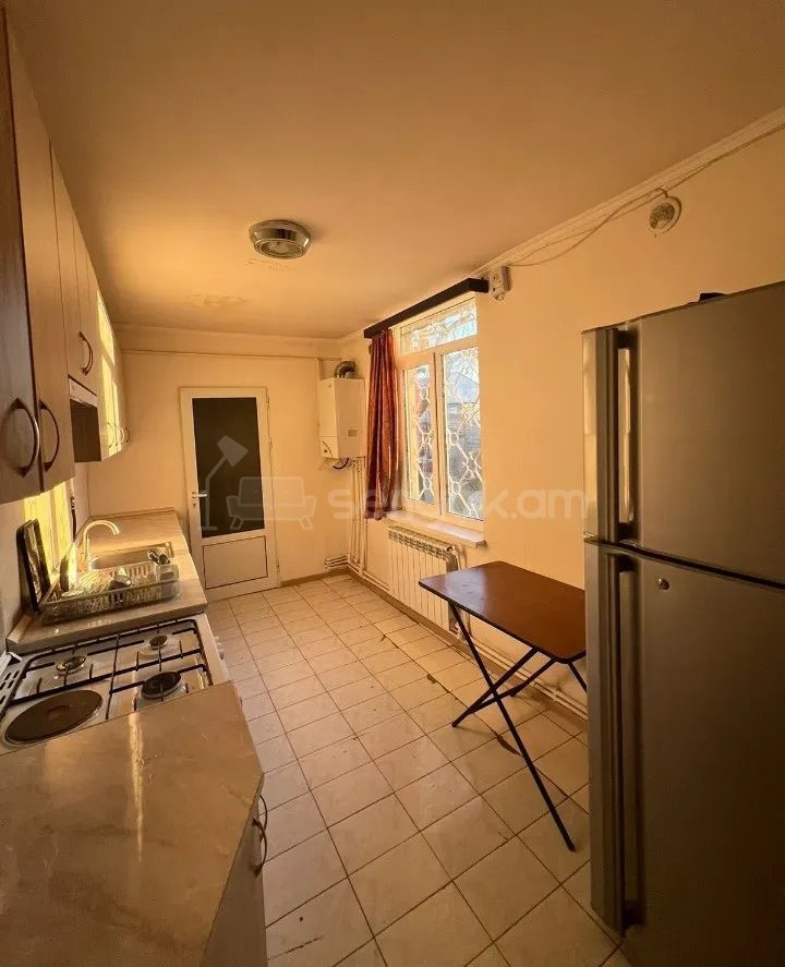 4 Սենյականոց Սեփական Տուն, 183քմ, Կապիտալ Վերանորոգված, Ավտոտնակով