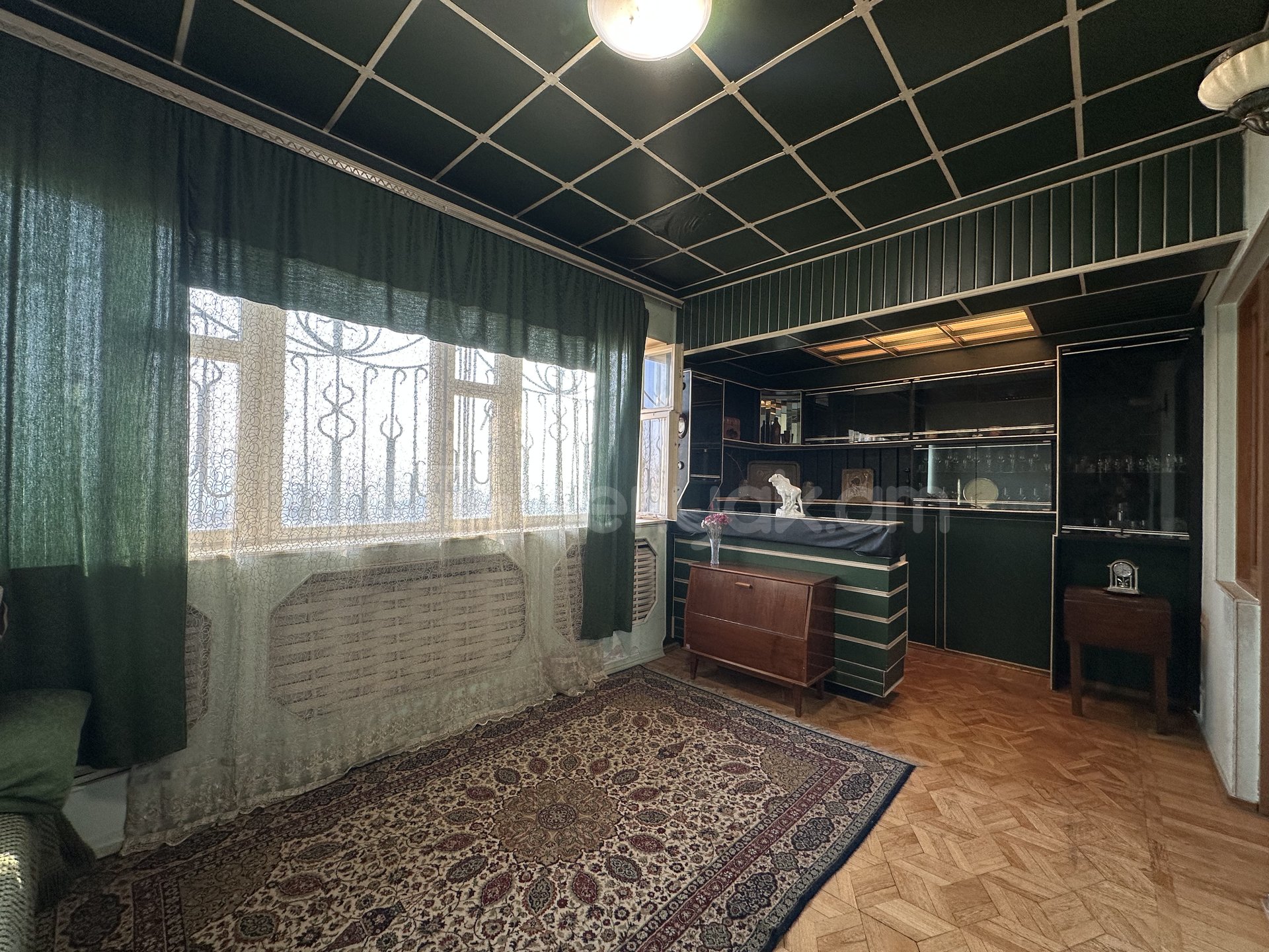 8 Սենյականոց Սեփական Տուն, 389քմ, Կոսմետիկ Վերանորոգված, Ավտոտնակով