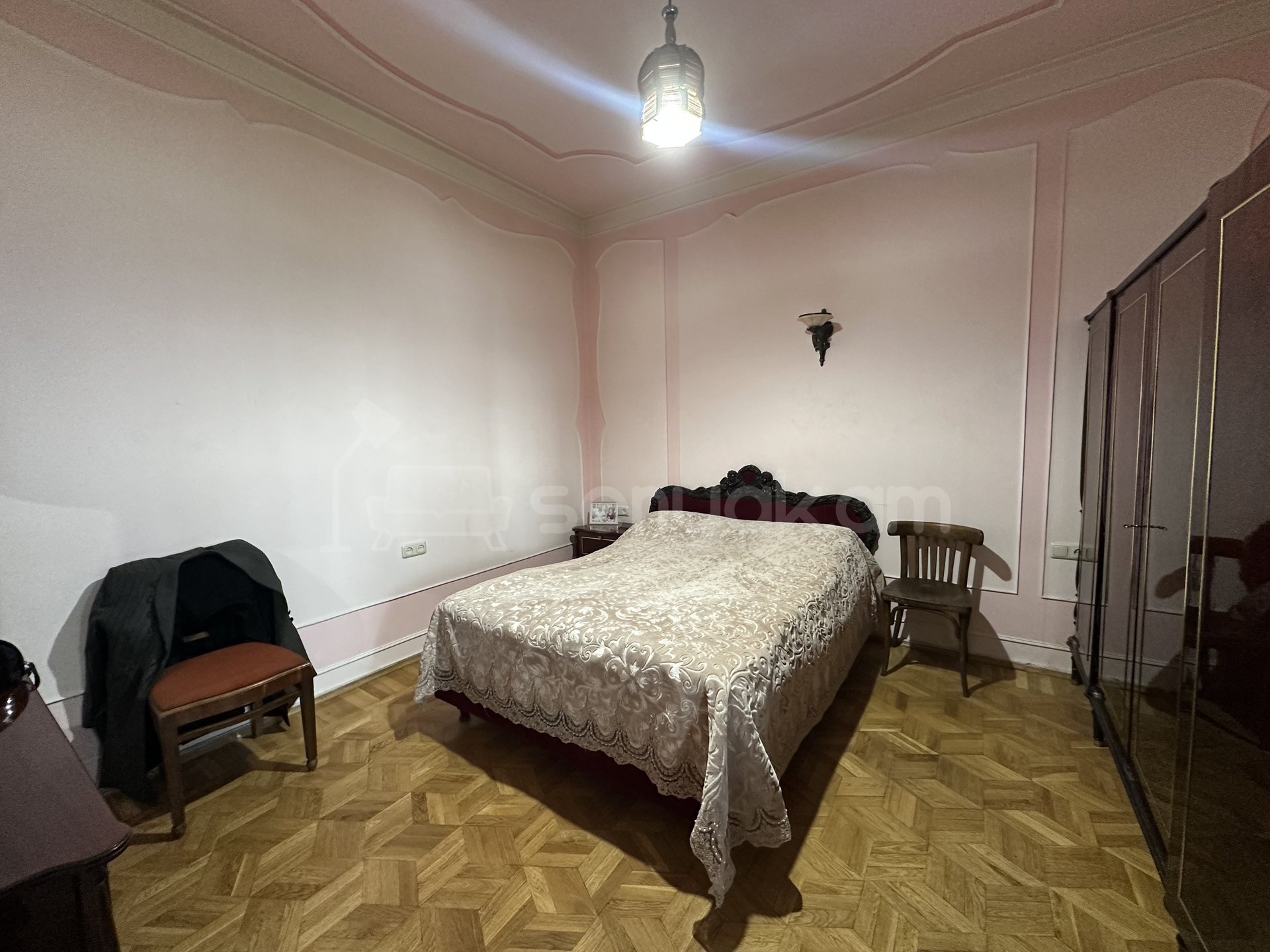 8 Սենյականոց Սեփական Տուն, 389քմ, Կոսմետիկ Վերանորոգված, Ավտոտնակով