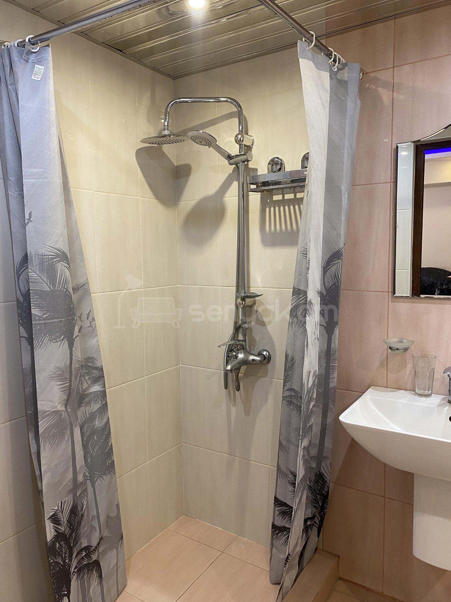 2 Սենյականոց Բնակարան, 42քմ, 3/11 հարկ, Դիզայներական Վերանորոգված