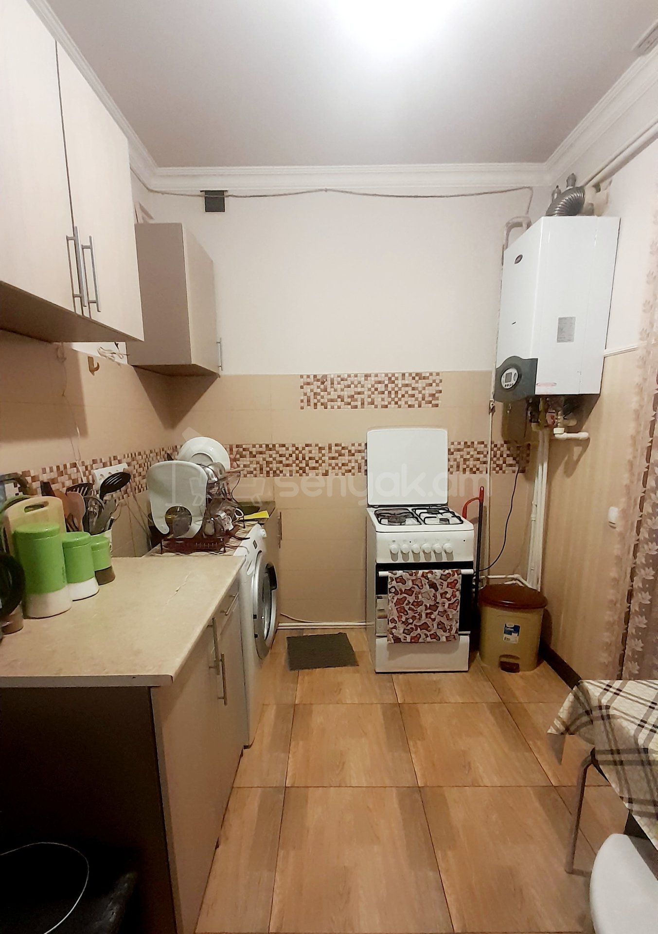 2 Սենյականոց Բնակարան Քարե Շենքում, 60քմ, 5/5 հարկ, Կապիտալ Վերանորոգված, Կահավորված, Արևկող