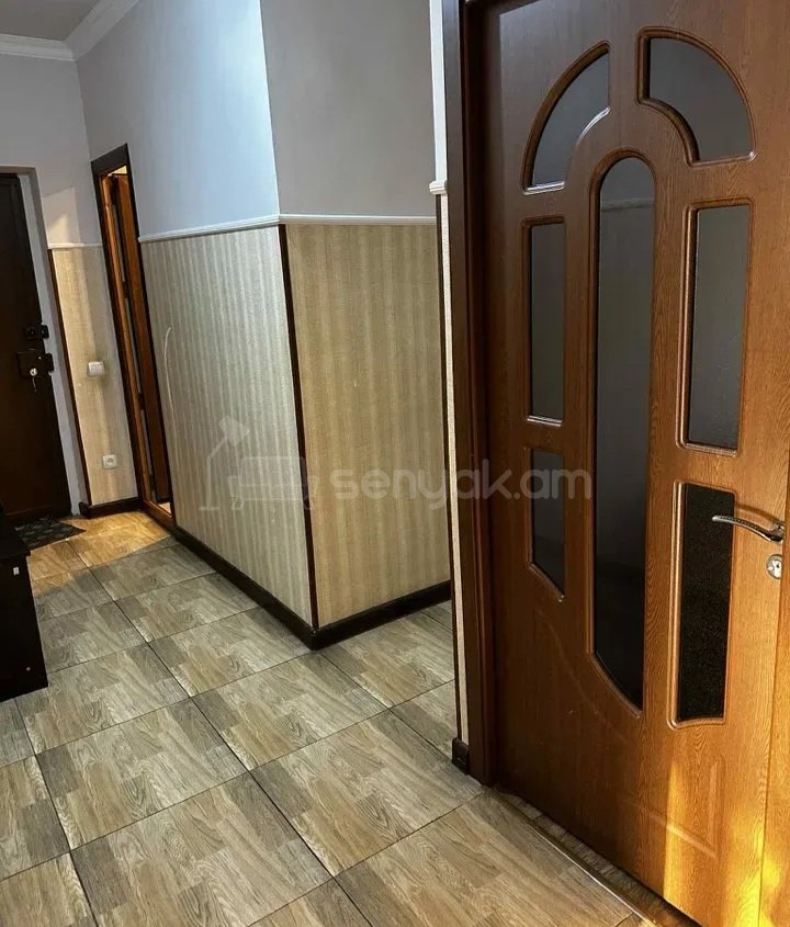 2 Սենյականոց Բնակարան Քարե Շենքում, 60քմ, 5/5 հարկ, Կապիտալ Վերանորոգված, Կահավորված, Արևկող