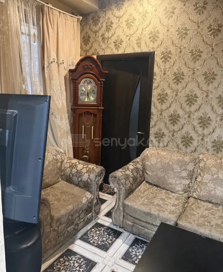 3 Սենյականոց Բնակարան Քարե Շենքում, 78քմ, 2/5 հարկ, Նորմալ Վիճակում, Կահավորված, Արևկող