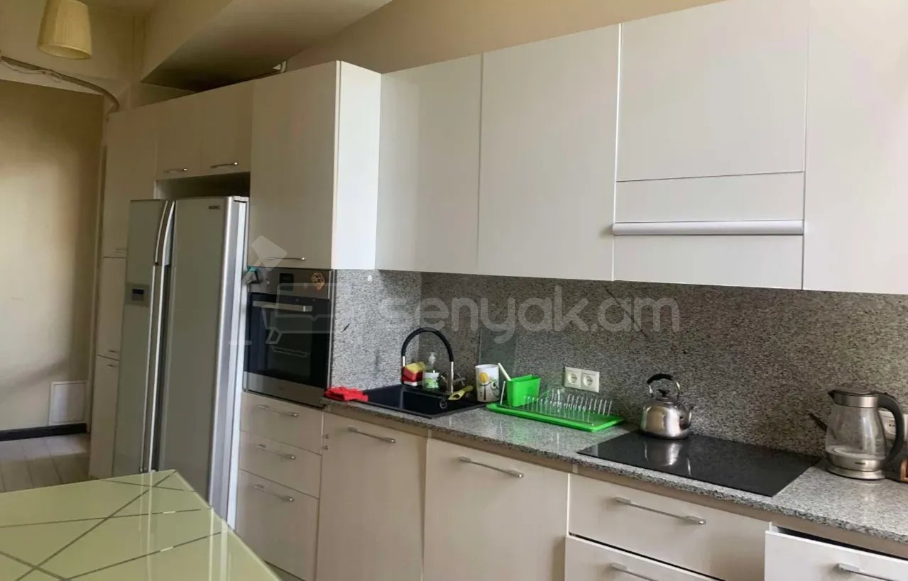 2 Սենյականոց Բնակարան Քարե Շենքում, 56քմ, 4/9 հարկ, Կապիտալ Վերանորոգված, Կահավորված, Արևկող