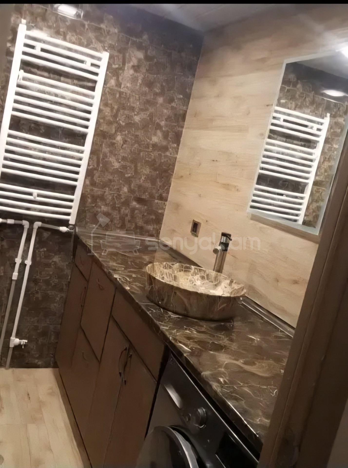 4 Սենյականոց Բնակարան Քարե Շենքում, 100քմ, 4/4 հարկ, Դիզայներական Վերանորոգված, Կահավորված