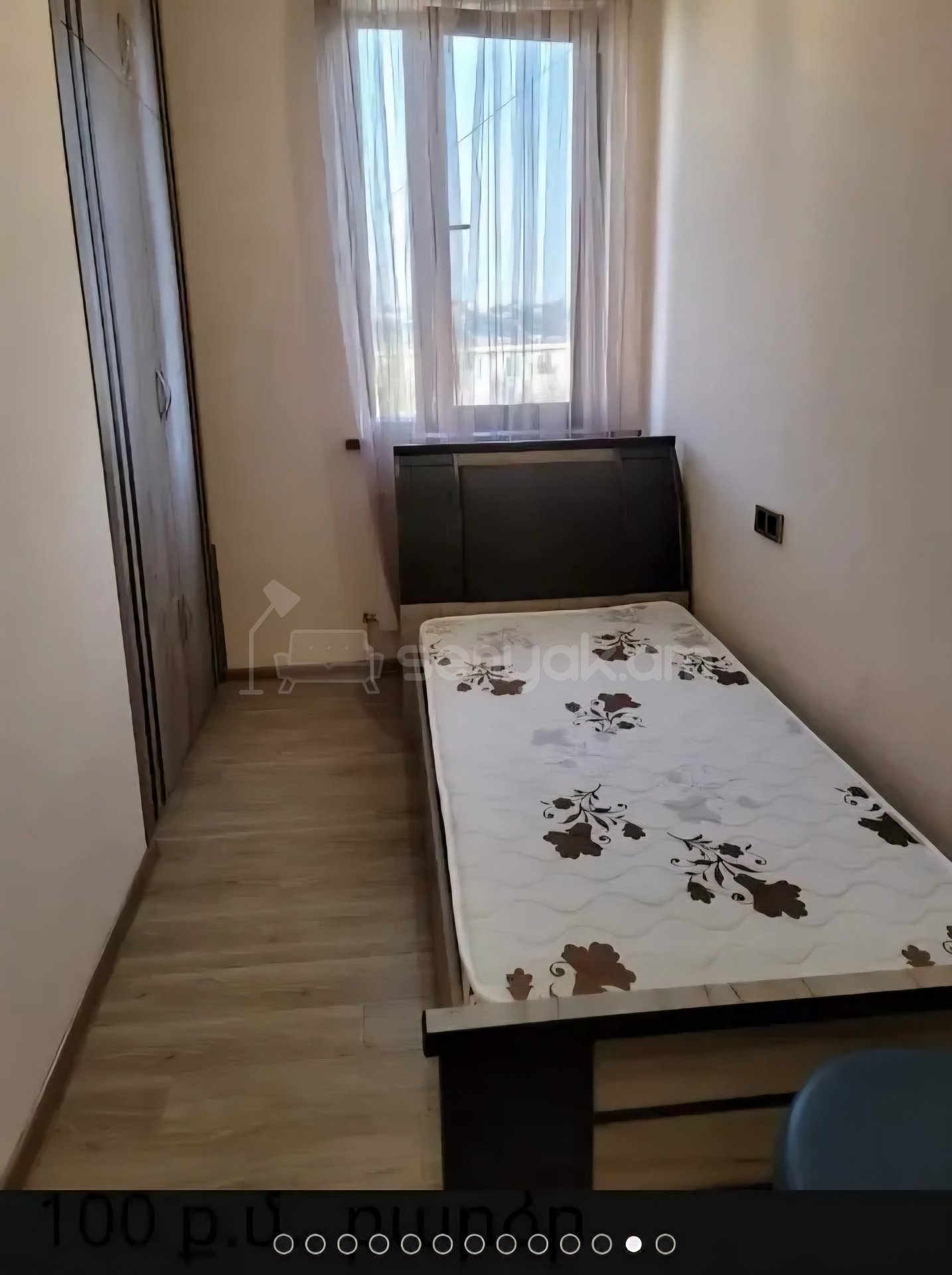 4 Սենյականոց Բնակարան Քարե Շենքում, 100քմ, 4/4 հարկ, Դիզայներական Վերանորոգված, Կահավորված