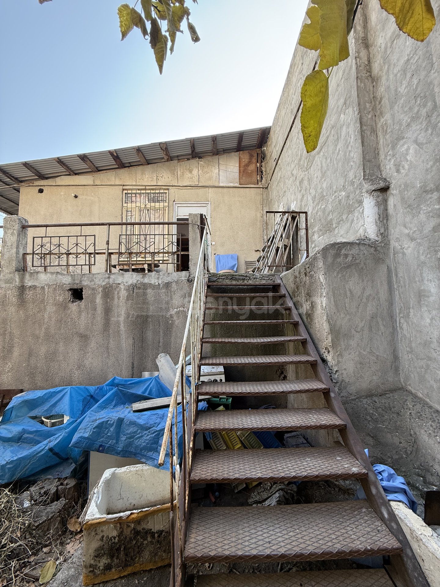 3 Սենյականոց Սեփական Տուն, 100քմ, Կոսմետիկ Վերանորոգված, Ավտոտնակով