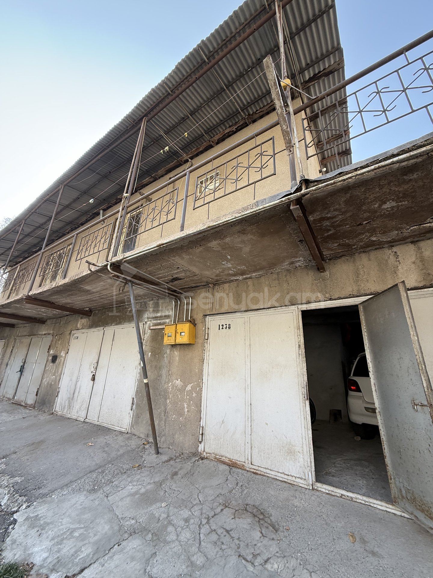 3 Սենյականոց Սեփական Տուն, 100քմ, Կոսմետիկ Վերանորոգված, Ավտոտնակով