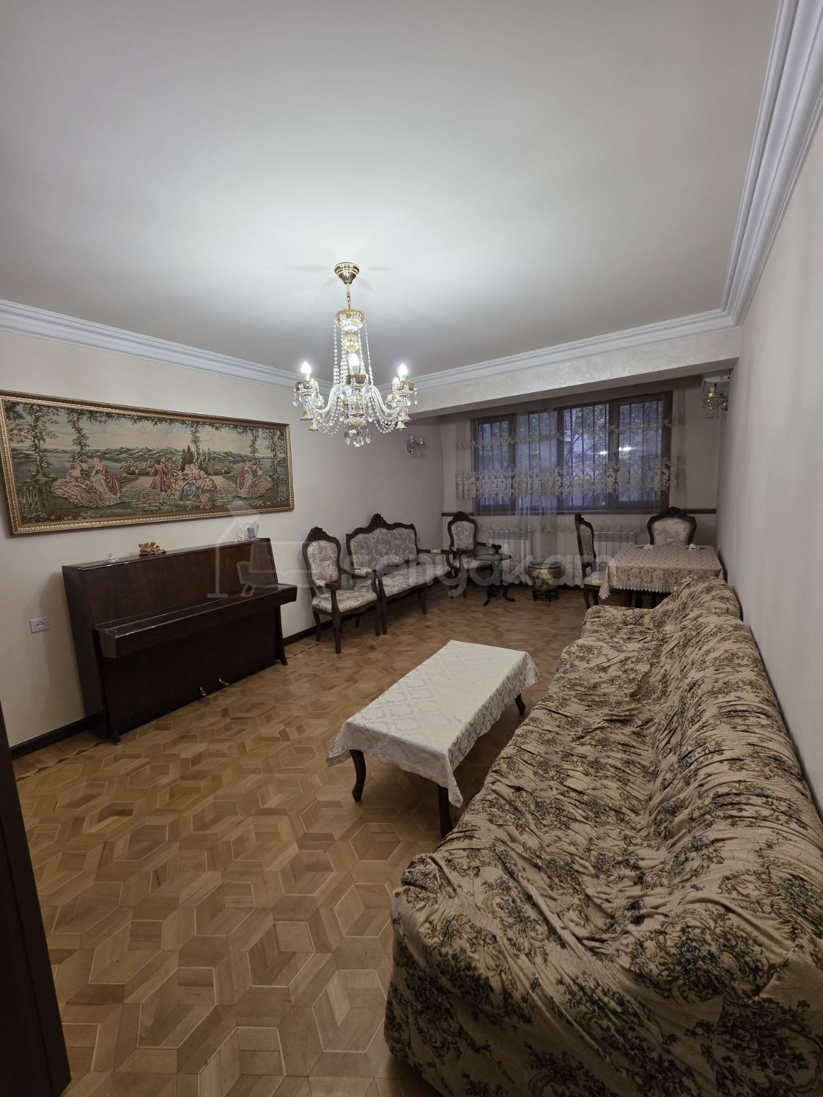 3 Սենյականոց Բնակարան Քարե Շենքում, 90քմ, 2/5 հարկ, Կապիտալ Վերանորոգված, Կահավորված, Արևկող