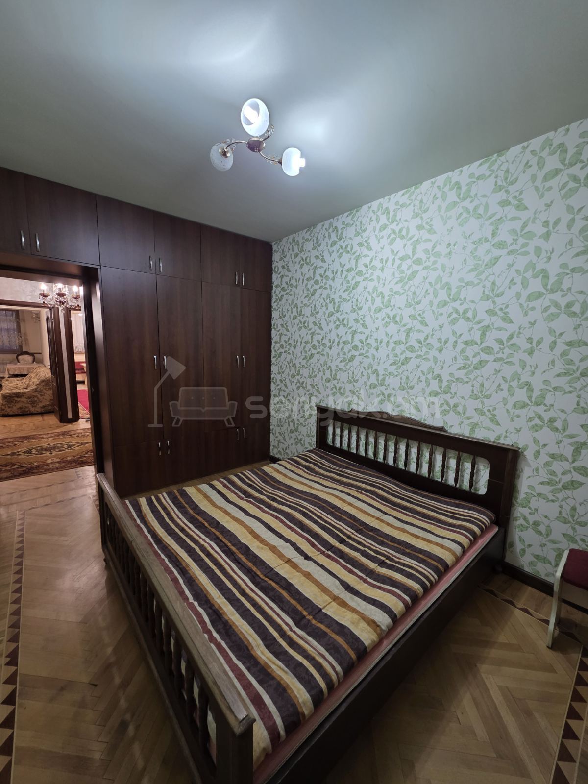 3 Սենյականոց Բնակարան Քարե Շենքում, 90քմ, 2/5 հարկ, Կապիտալ Վերանորոգված, Կահավորված, Արևկող