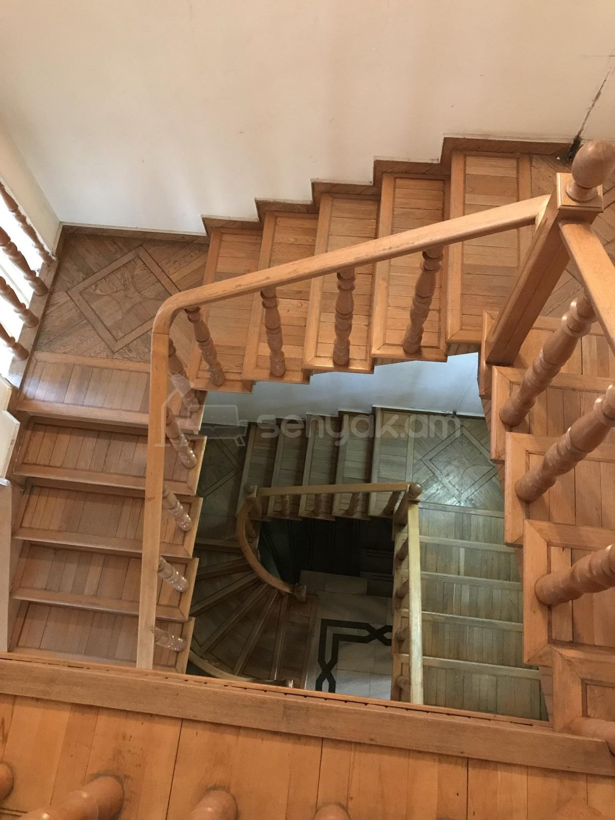 7 Սենյականոց Սեփական Տուն, 360քմ, Կապիտալ Վերանորոգված, Ավտոտնակով