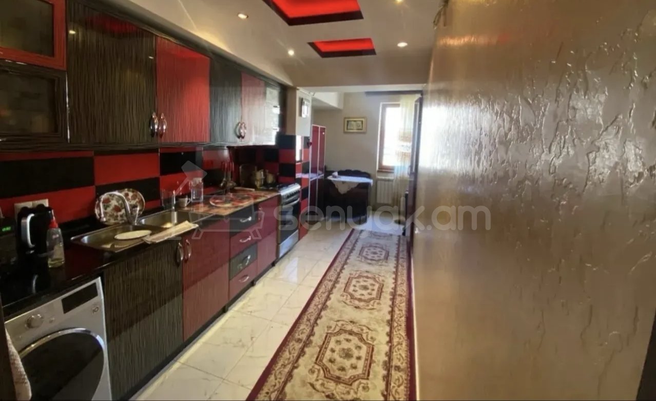 3 Սենյականոց Բնակարան, 80քմ, 5/9 հարկ, Կապիտալ Վերանորոգված, Կահավորված, Արևկող