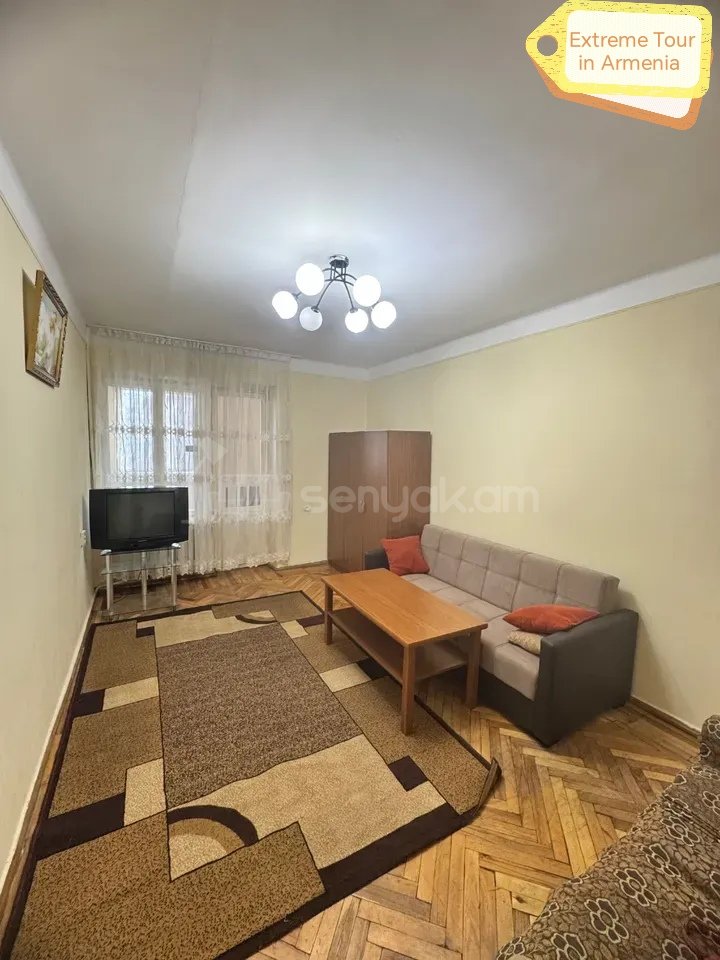 2 Սենյականոց Բնակարան Քարե Շենքում, 48քմ, 3/5 հարկ, Նորմալ Վիճակում, Կահավորված, Արևկող