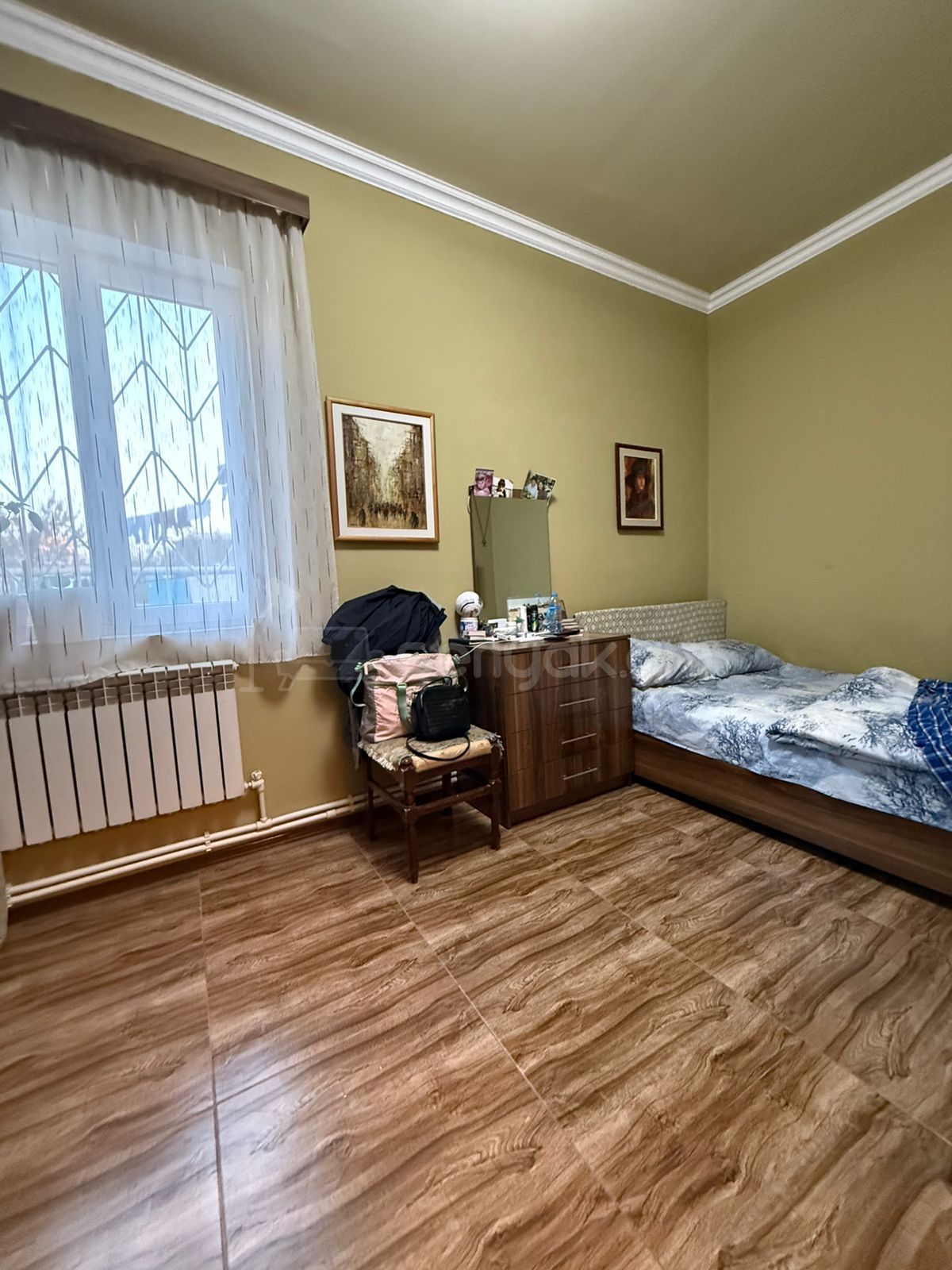 3 Սենյականոց Բնակարան Քարե Շենքում, 92քմ, 2/3 հարկ, Կապիտալ Վերանորոգված