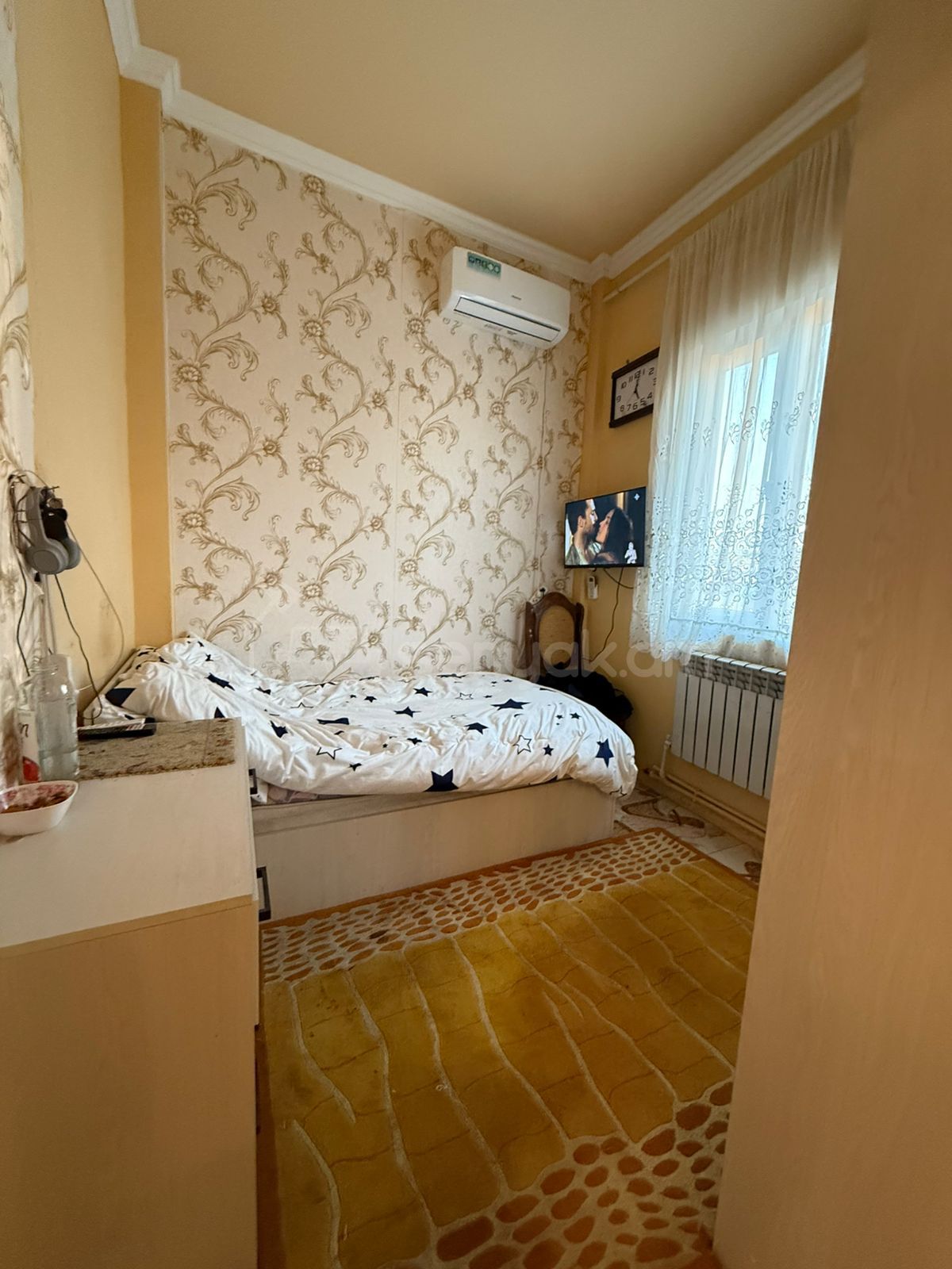 3 Սենյականոց Բնակարան Քարե Շենքում, 92քմ, 2/3 հարկ, Կապիտալ Վերանորոգված