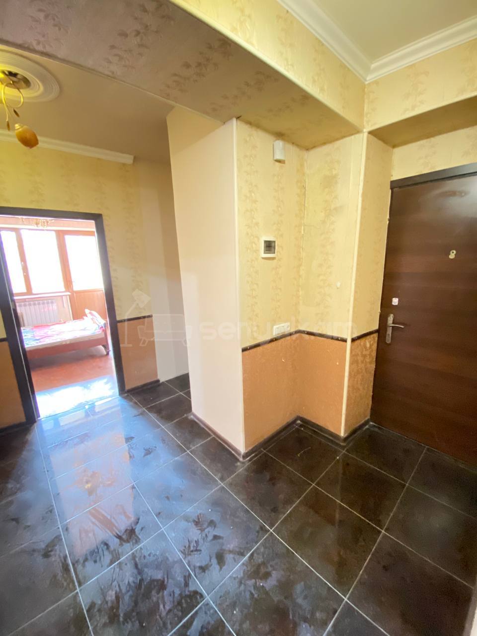 3 Սենյականոց Բնակարան, 98քմ, 2/9 հարկ, Կապիտալ Վերանորոգված, Կահավորված