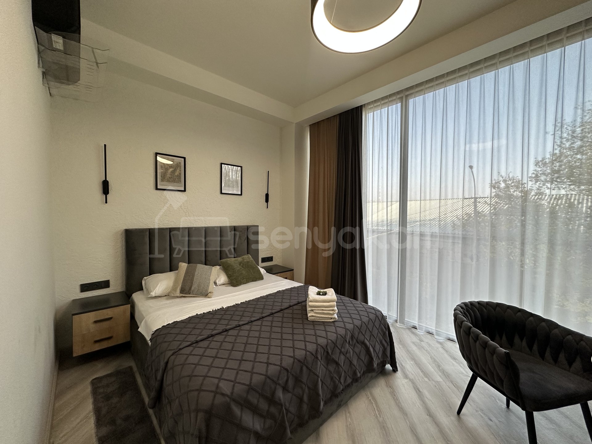 1 Սենյականոց Բնակարան Նորակառույցում, 26քմ, 2/3 հարկ, Դիզայներական Վերանորոգված, Կահավորված, Արևկող