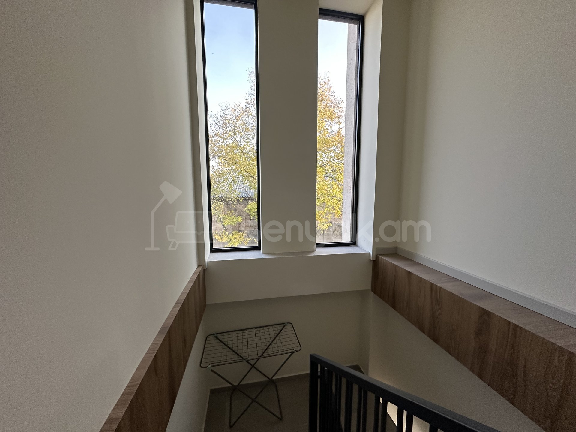 1 Սենյականոց Բնակարան Նորակառույցում, 26քմ, 2/3 հարկ, Դիզայներական Վերանորոգված, Կահավորված, Արևկող