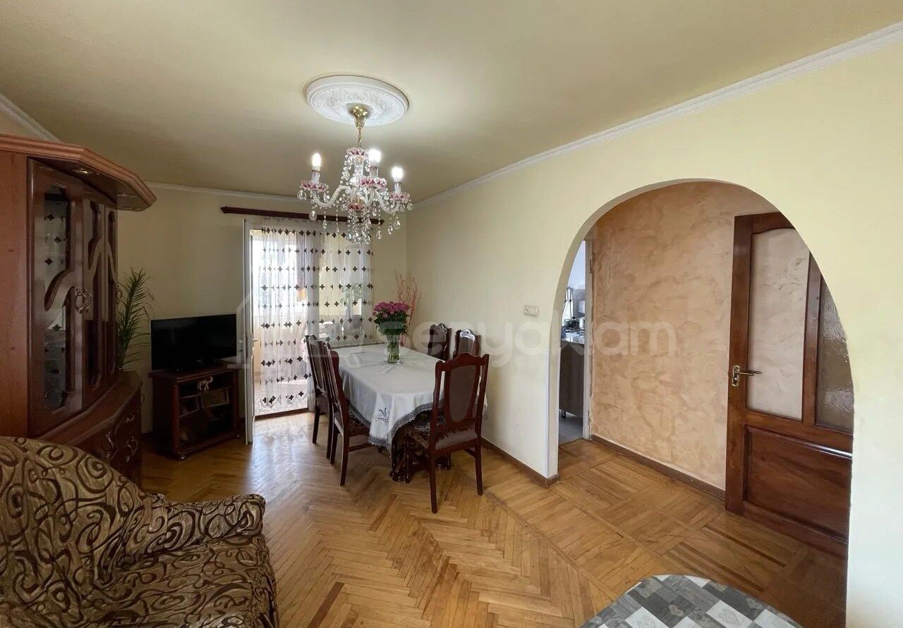 2 Սենյականոց Բնակարան, 50քմ, 5/5 հարկ, Նորմալ Վիճակում