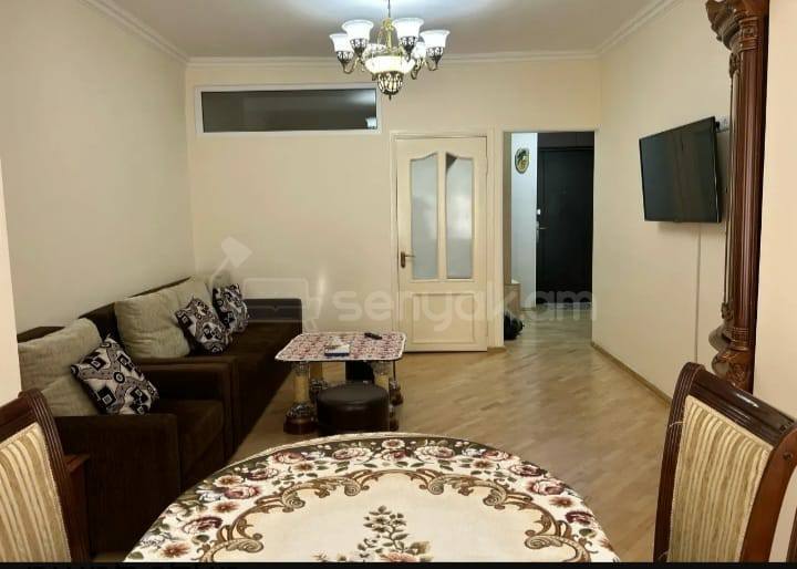 2 Սենյականոց Բնակարան Քարե Շենքում, 43քմ, 2/5 հարկ, Կապիտալ Վերանորոգված