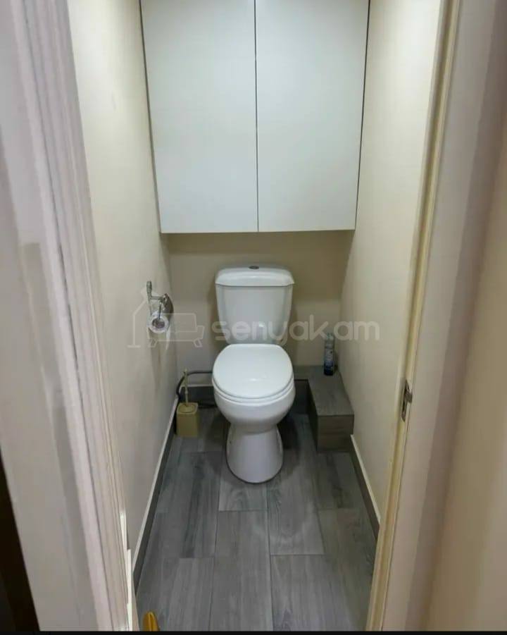 2 Սենյականոց Բնակարան Քարե Շենքում, 43քմ, 2/5 հարկ, Կապիտալ Վերանորոգված