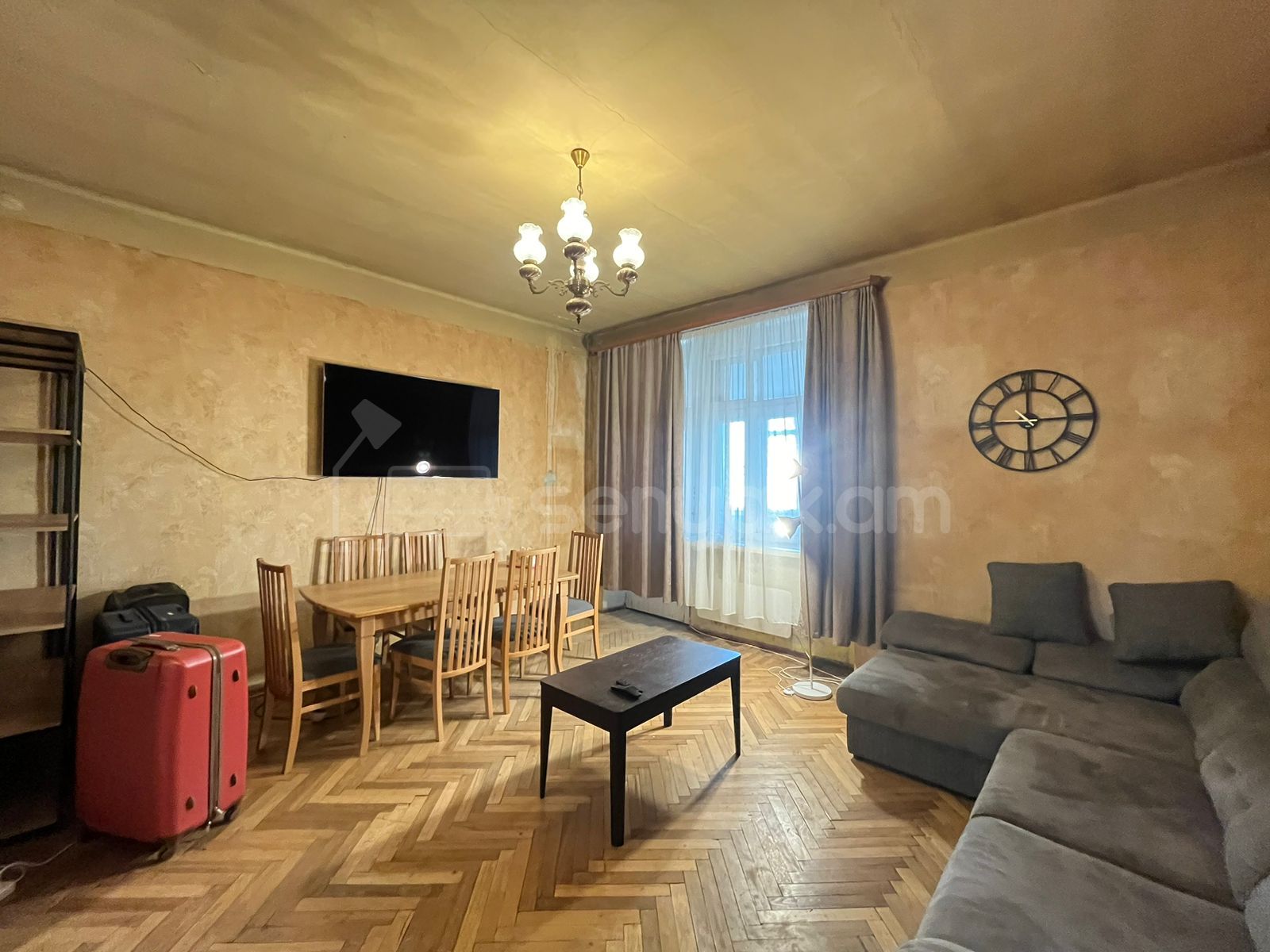 3 Սենյականոց Բնակարան Քարե Շենքում, 88քմ, 5/5 հարկ, Պետական Վիճակում