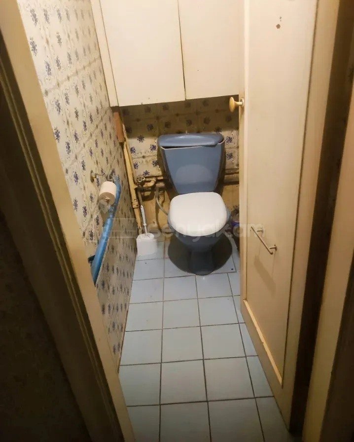 3 Սենյականոց Բնակարան Քարե Շենքում, 67քմ, 3/5 հարկ, Նորմալ Վիճակում