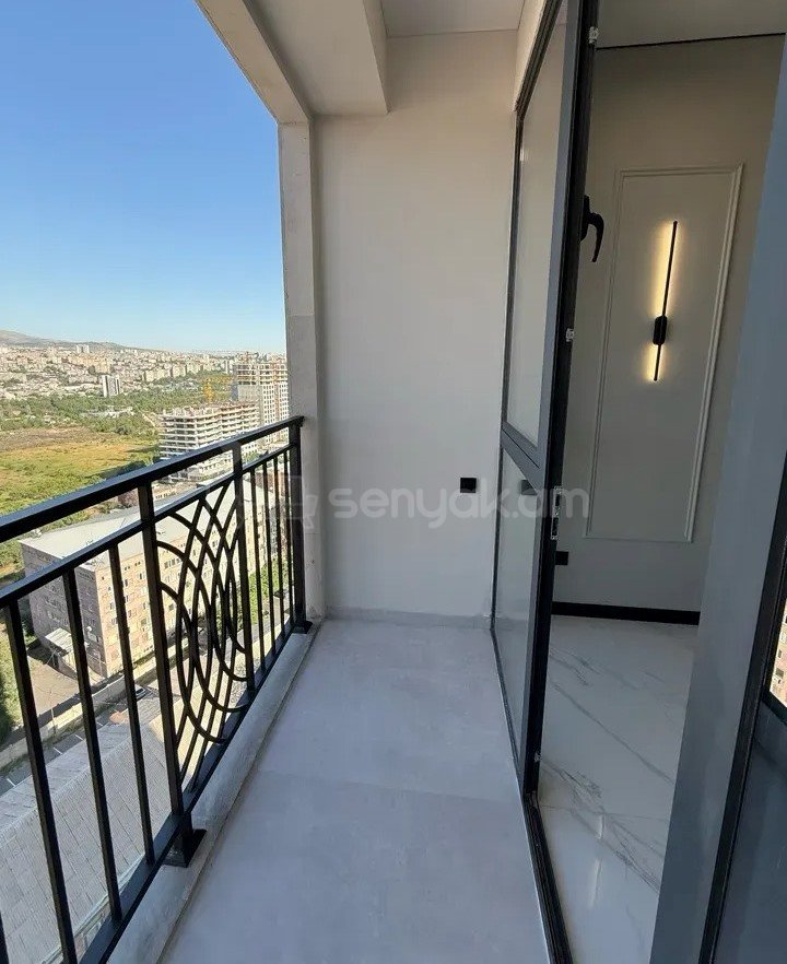 2 Սենյականոց Բնակարան Նորակառույցում, 52քմ, 14/16 հարկ, Կապիտալ Վերանորոգված