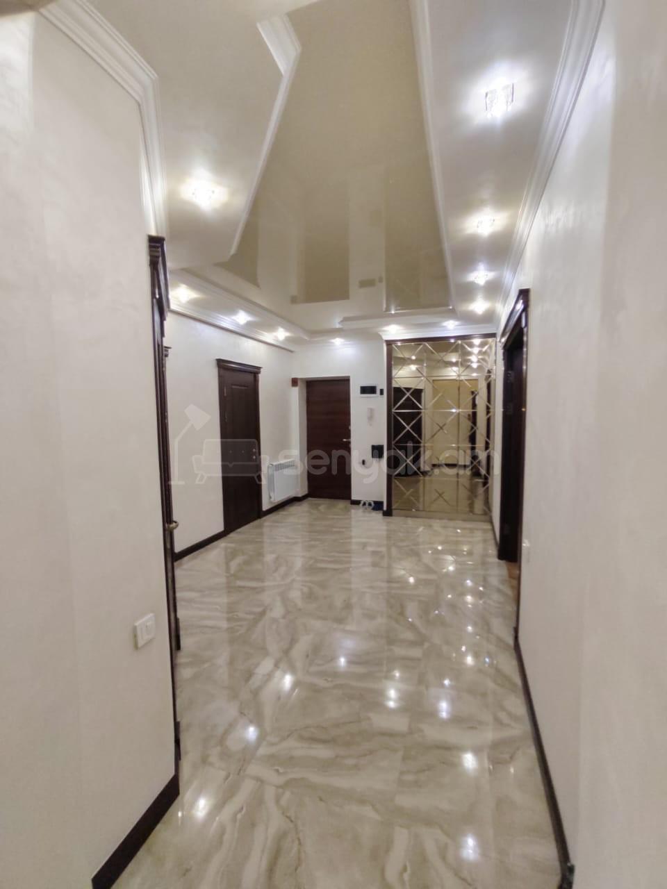 4 Սենյականոց Բնակարան Քարե Շենքում, 124քմ, 3/5 հարկ, Կապիտալ Վերանորոգված