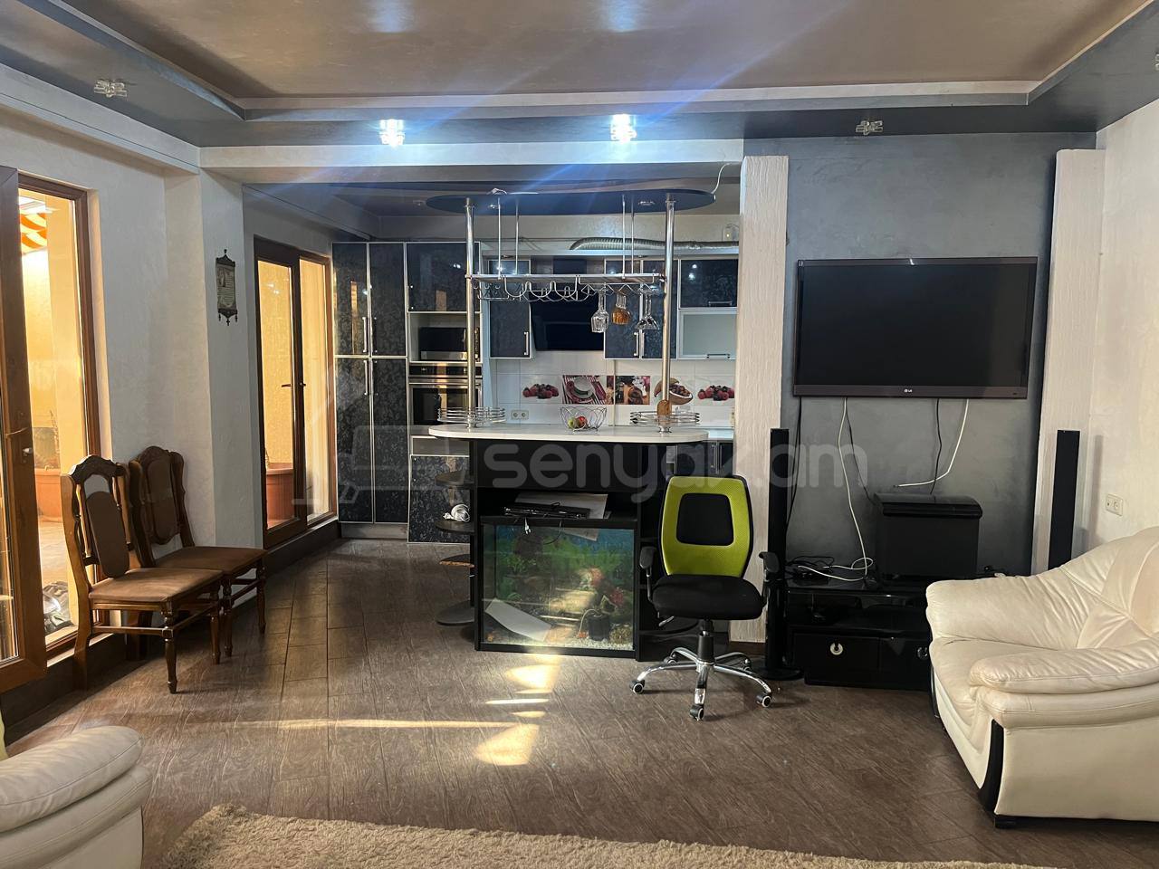 4 Սենյականոց Սեփական Տուն, 127քմ, Կապիտալ Վերանորոգված, Կահավորված